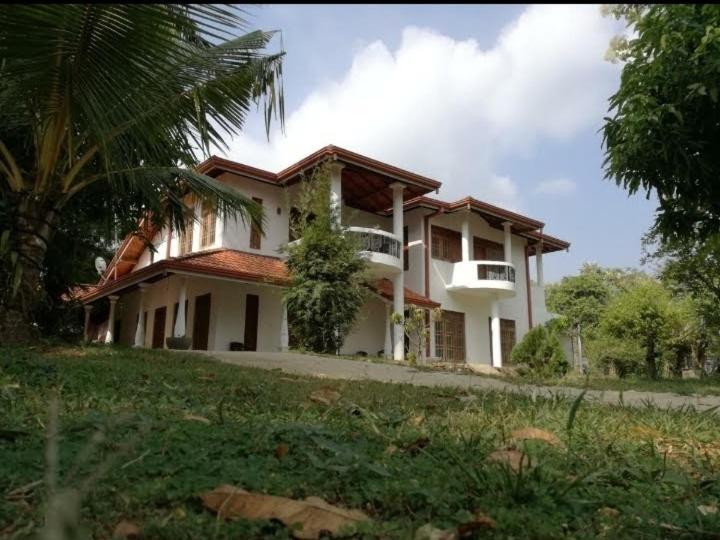 Blue Point Rest Hotel Tangalle Exterior photo